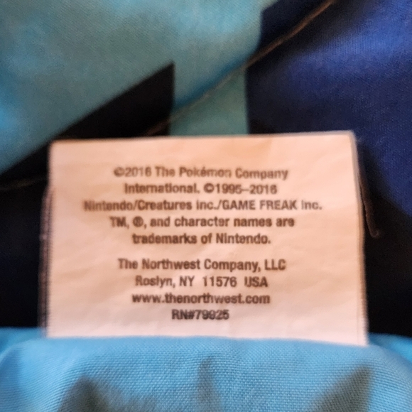 Pokemon Pikachu Red Ball Twin Comforter Northwest - Picture 6 of 8